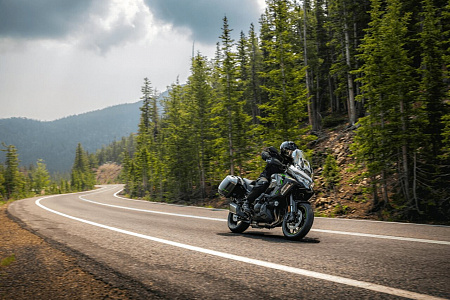 Мотоцикл Kawasaki Versys 1100 SE